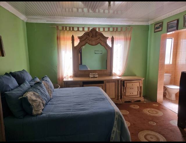 1 BEDROOM HOUSE FOR SALE IN STRETFORD